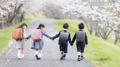 言葉じゃなくても伝わる「おはよう」ー多様な表現を認める教育と社会