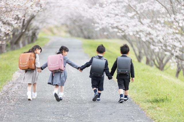 言葉じゃなくても伝わる「おはよう」ー多様な表現を認める教育と社会