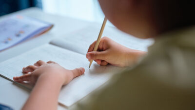 病気とともに学ぶ子どもたちのために ― 病弱教育の重要性を考える