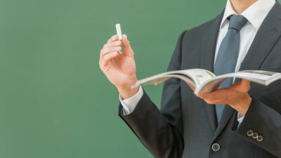 迅速さと慎重さ ― 学校に求められる保護者対応のバランス